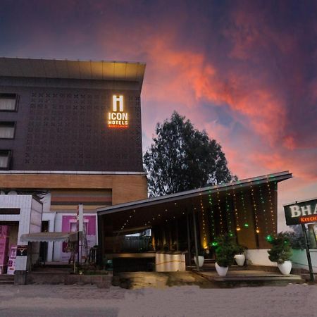 Icon Business Hotel By Bhagini Bangalore Buitenkant foto